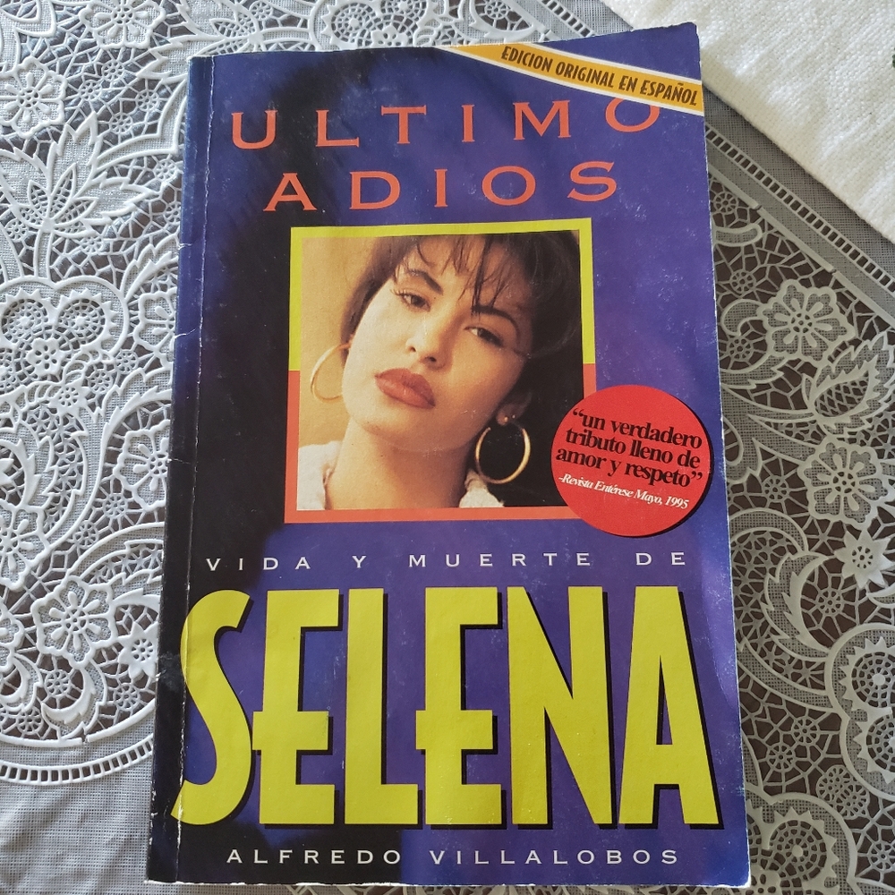 Last Goodbye: Life and Death of SELENA in spanish